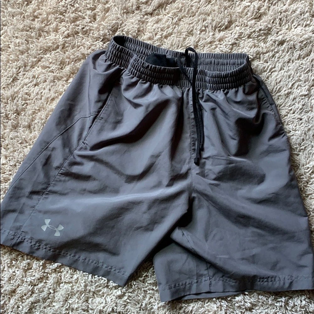 Under Armour sport short